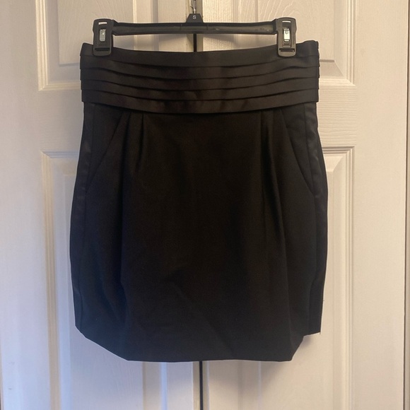 Zara Dresses & Skirts - Zara Mini Skirt